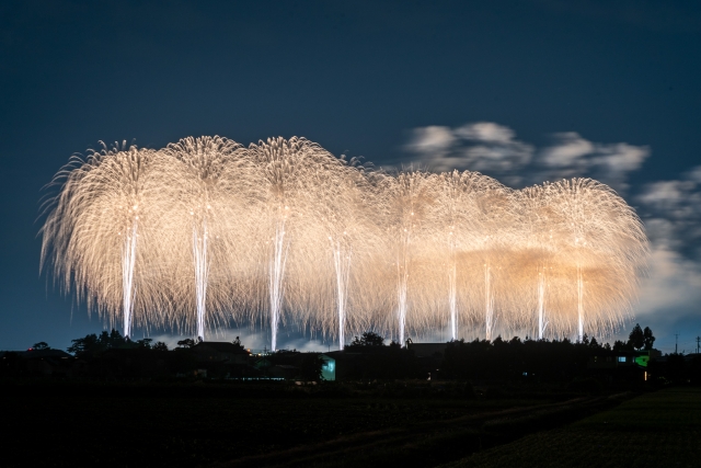 長岡花火ホテル2025年の予約いつから？抽選方法や長岡以外でおすすめも紹介！ブログ記事に挿入する花火の画像