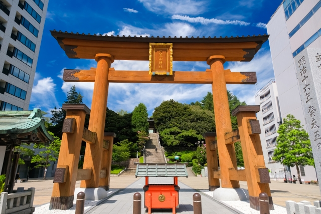 宇都宮二荒山神社の初詣2026屋台はいつまで？何時から何時までで出店場所どこ？ブログ記事に挿入する二荒山神社の鳥居の画像